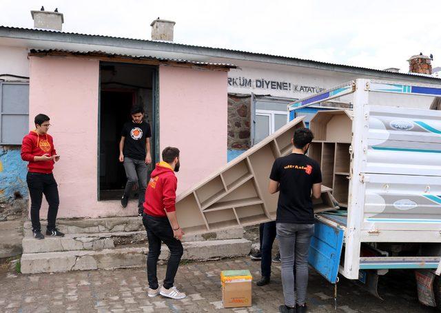 UltrAslan AtaUni, k&ouml;y okuluna k&uuml;t&uuml;phane kurdu 1