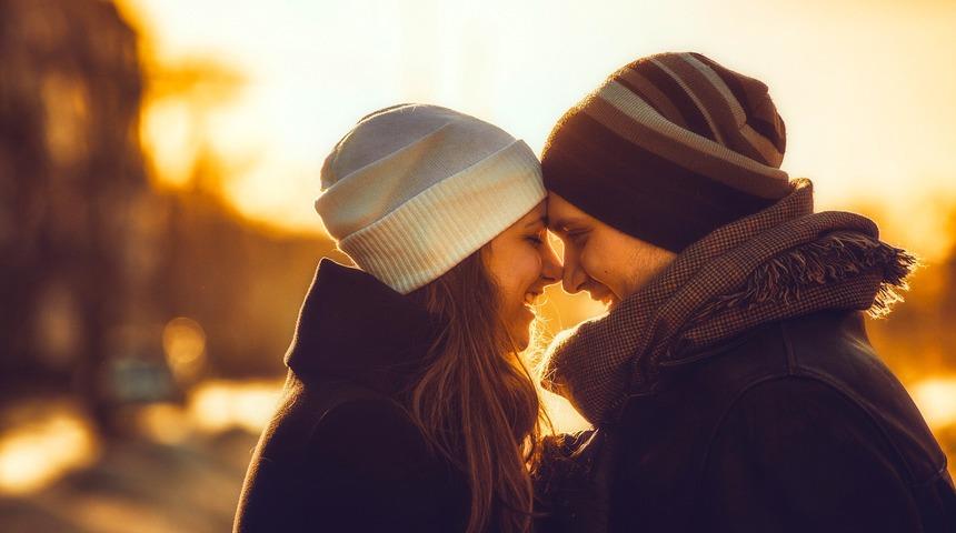 İnsanların birbirine aşık olmasının arkasındaki 9 psikolojik neden