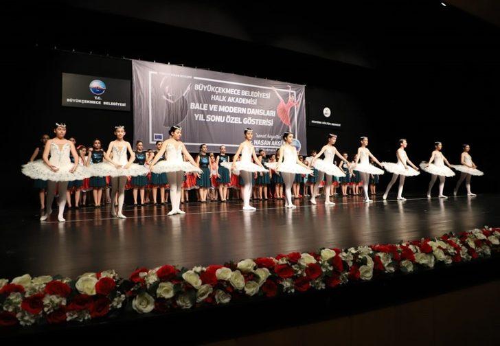 Büyükçekmece’nin minik yetenekleri yılsonu gösterileriyle nefesleri kesti G2