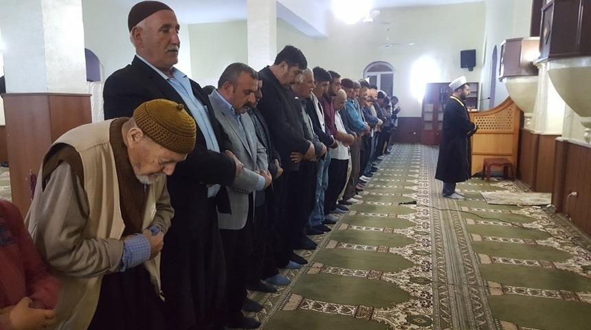 Yavuzeli&rsquo;nde ilk teravih sevinci