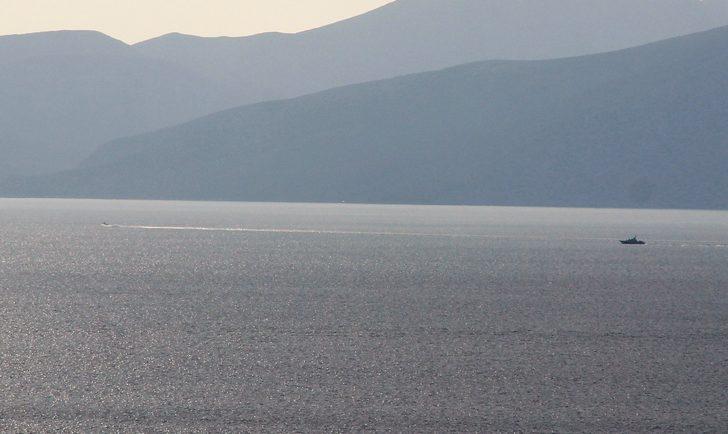 Kardak'ta savaş gemileri karşı karşıya geldi G4