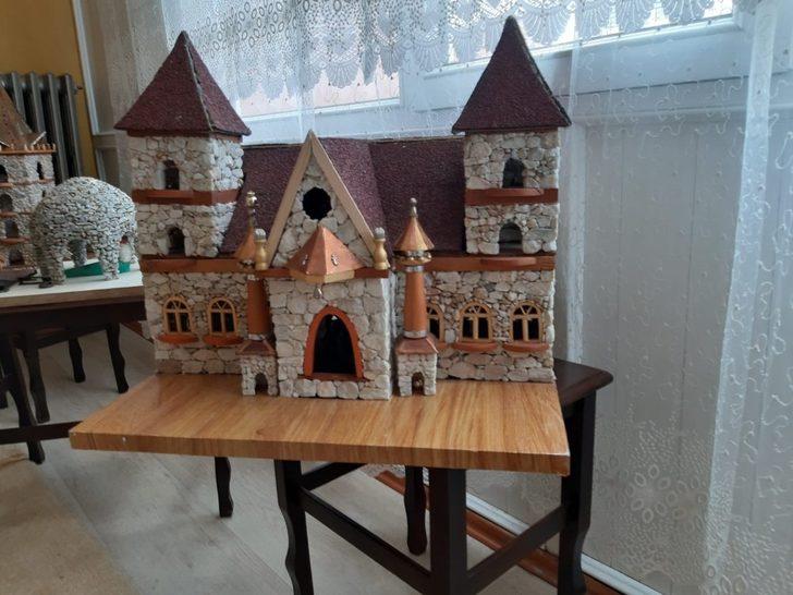 Sadece 1 tanesini yapmak 2,5 yılını aldı! 'Bizi değil evi görmeye geliyorlar' G1