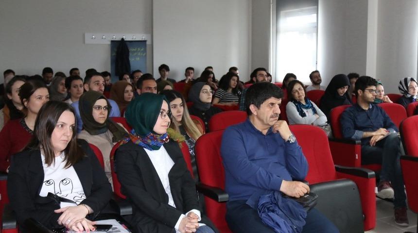 SA&Uuml;&rsquo;de modernleşme teorileri ve İslam D&uuml;nyası konuşuldu