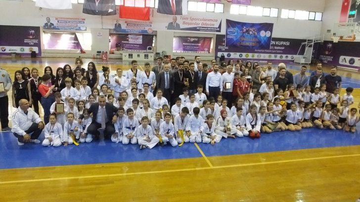 Burhaniye’de spor şenliği coşkusu G3