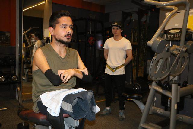 Hastalığı ve kesilen bacaklarına rağmen hayata sporla tutundu 1