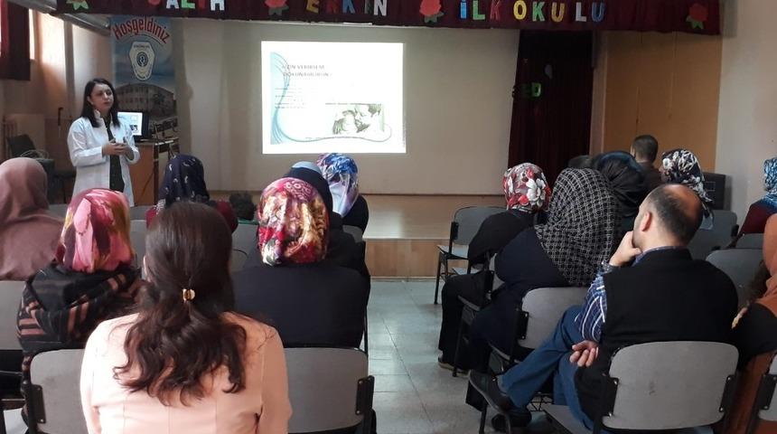 Velilere mahremiyet eğitimi verildi