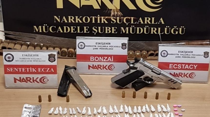 Eskişehir&rsquo;de uyuşturucu operasyonunda 1 g&ouml;zaltı