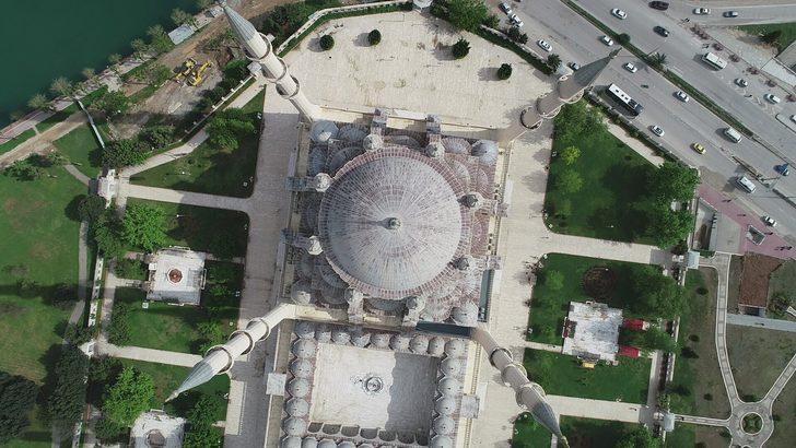 Sabancı Camii şifrelerle dolu! G3