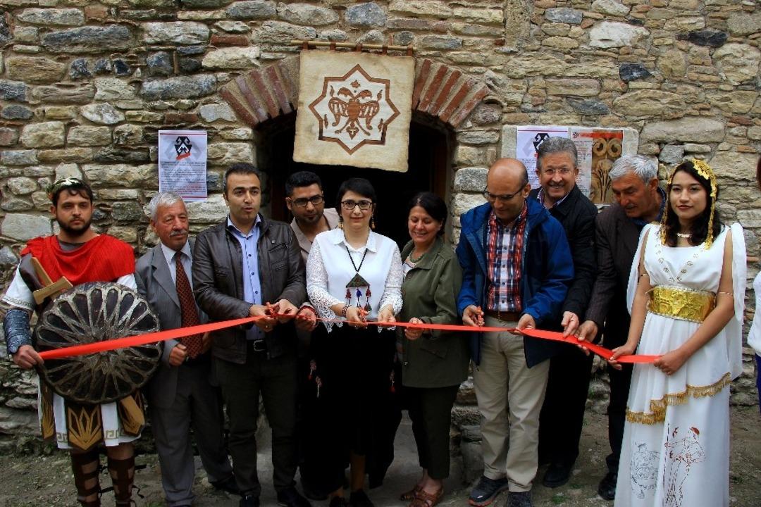 Tarihi mek&acirc;nda, tarihi sergi