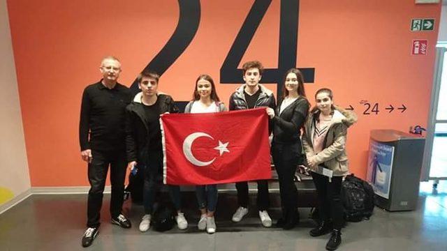 6 Öğrenci Belçika’da Yaşlı Bakım Stajı Yaptı