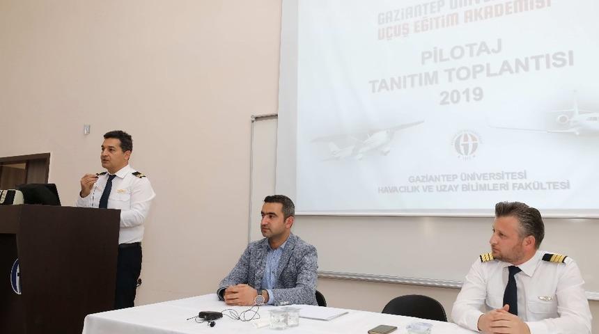 GAÜN geleceğin pilotlarını yetiştiriyor