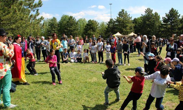 Sığınmacı ve göçmen çocuklar bahara Çankaya’da ’Merhaba’ dedi