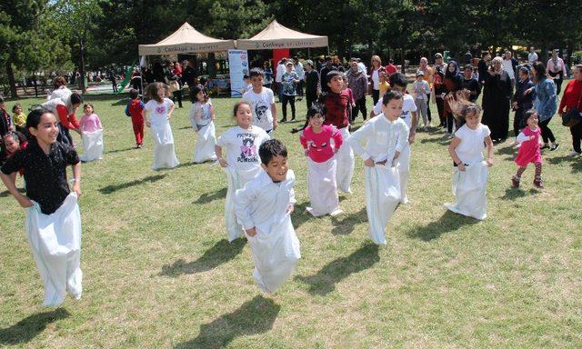 Sığınmacı ve göçmen çocuklar bahara Çankaya’da ’Merhaba’ dedi