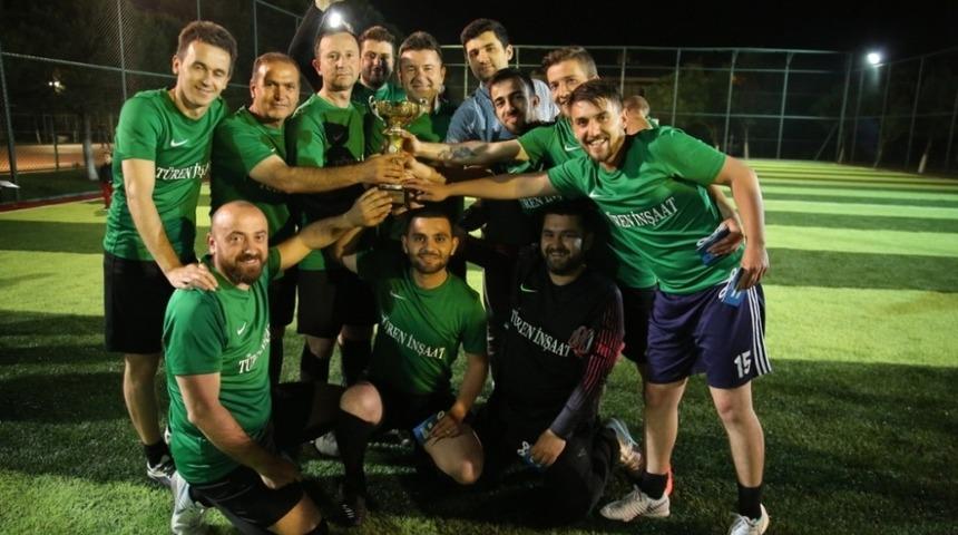 Nil&uuml;fer&rsquo;de şampiyonlar belli oldu