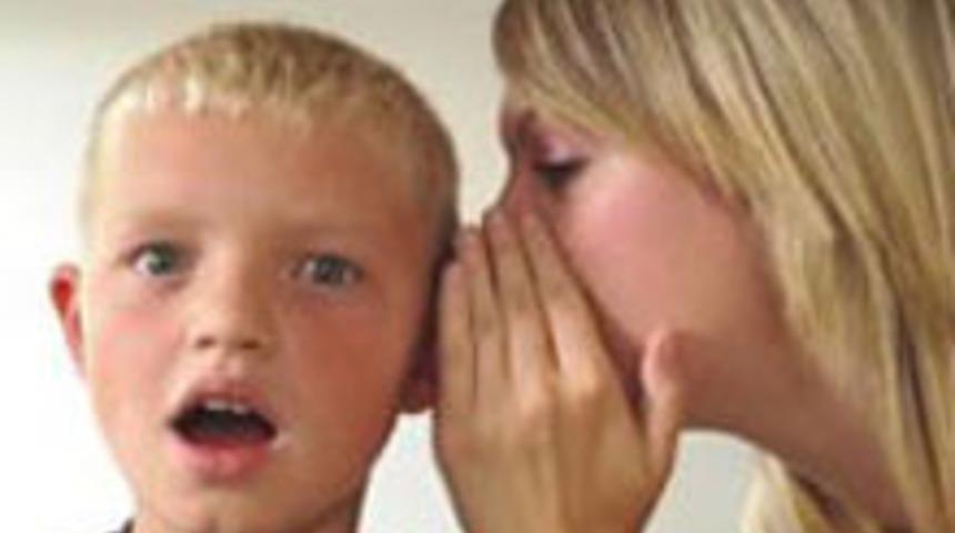 &Ccedil;ocuğunuzla Arkadaş Olmayın