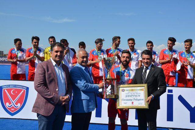 Gaziantep Polisgücü erkek hokey takımı Türkiye şampiyonu