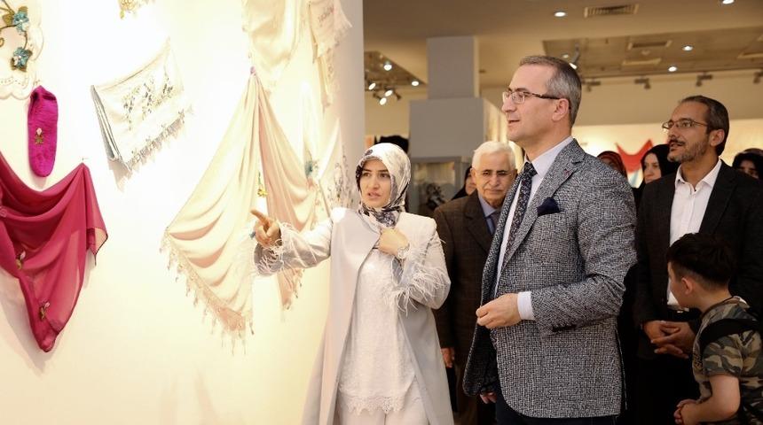 K&uuml;&ccedil;&uuml;k&ccedil;ekmece&rsquo;de iğne oyası ve &ccedil;akıl taşı &ccedil;alışmaları sergilendi