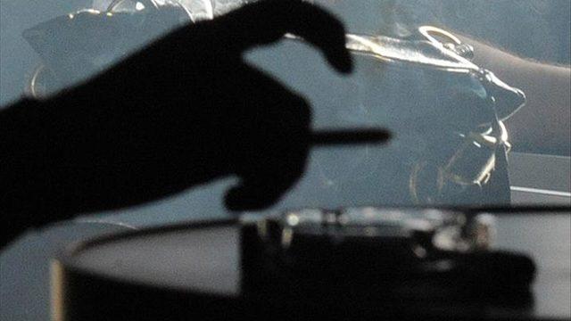 Diyanet'ten ramazan ayında sigara tiryakilerini rahatlatacak 'nikotin' fetvası
