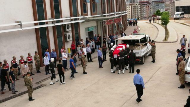 Şırnak şehidi Sözleşmeli Er, Hatay'da son yolculuğuna uğurlandı