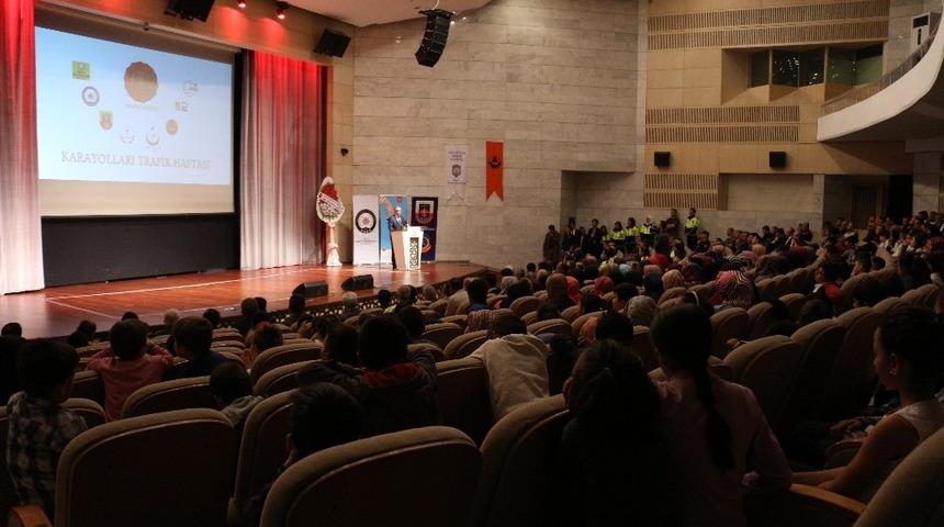 Konya&rsquo;da Karayolu Trafik Haftası a&ccedil;ılış t&ouml;reniyle başladı