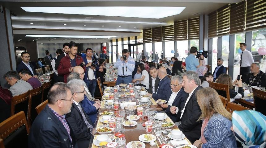 Başkan B&uuml;y&uuml;kkılı&ccedil; diyabet hastalarıyla buluştu