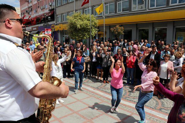Kakava Hıdrellez Şenlikleri nde renkli final&nbsp; 1