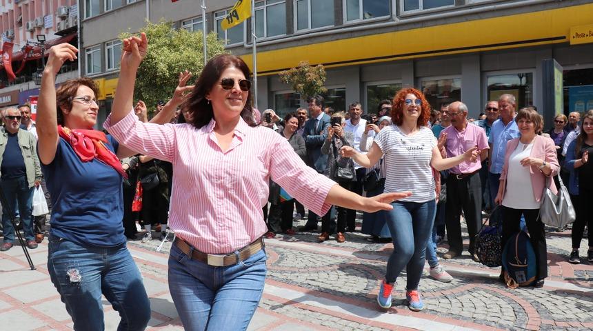 Kakava Hıdrellez Şenlikleri'nde renkli final&nbsp;