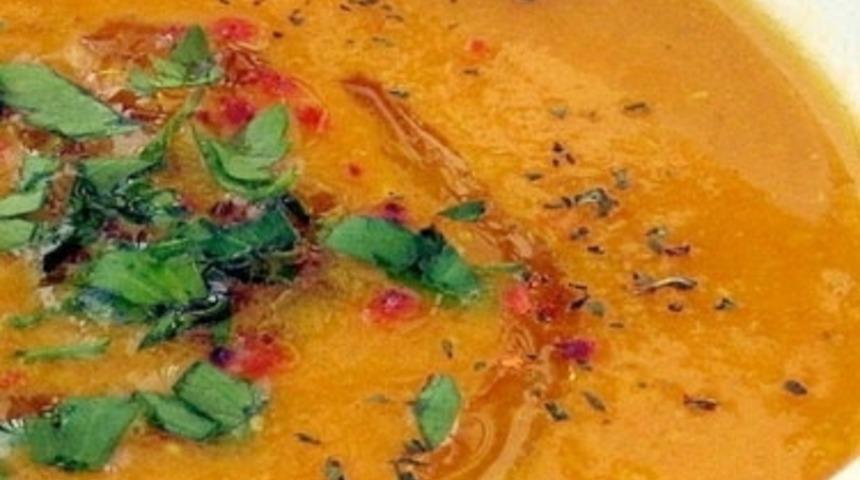 Sal&ccedil;alı Pirin&ccedil; &Ccedil;orbası