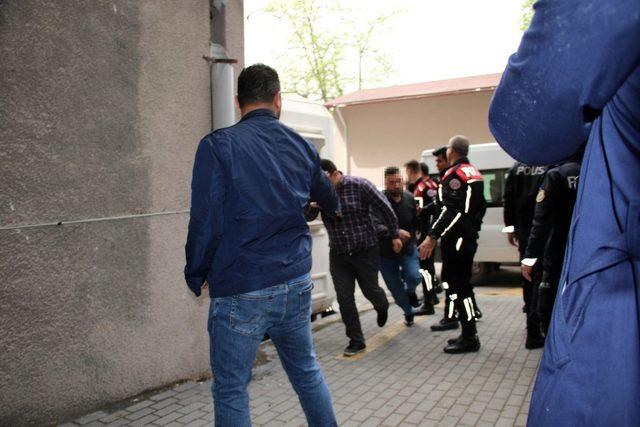 Şehit cenazesinde gözaltına alınan 34 kişiden 27’si adliyeye getirildi