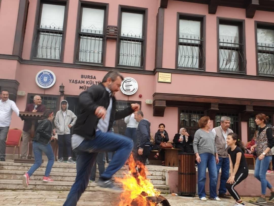 M&uuml;zede  hıdırellez coşkusu