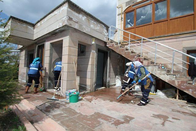 Hacılar Belediyesi’nden Cami temizliği