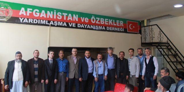 &Ouml;zbek T&uuml;rkleri dernek &ccedil;atısı altında toplandı 1