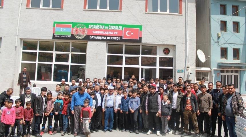 &Ouml;zbek T&uuml;rkleri dernek &ccedil;atısı altında toplandı