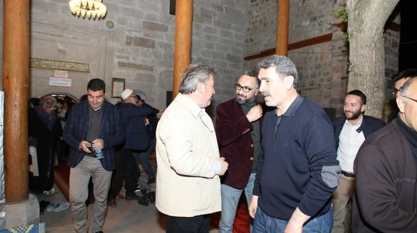 Başkan Palancıoğlu Seyitgazi Mahallesinde vatandaşlarla sohbet etti