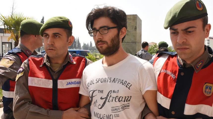 İzmir'de babalarını öldüren kardeşlerden 'şiddet' savunması