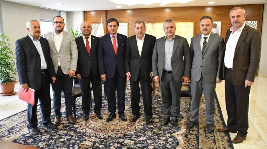 AK Parti milletvekilleri ve teşkilatı Başkan Vergili ile bir araya geldi