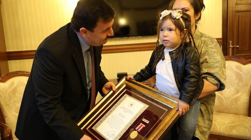 Erzincan&rsquo;da 3 şehit ailesine Devlet &Ouml;v&uuml;n&ccedil; Madalyası verildi