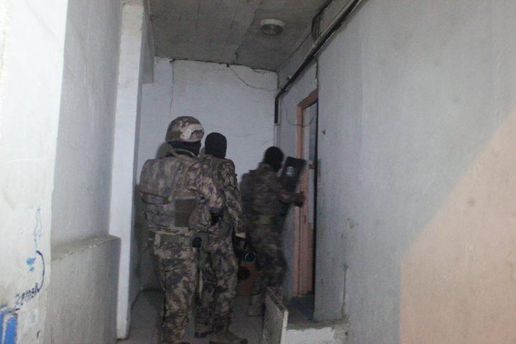 İstanbul’da uyuşturucu operasyonu: 25 gözaltı G5