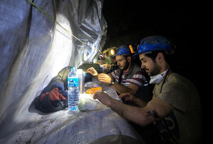 Yerin 350 metre altında ilk iftar G1