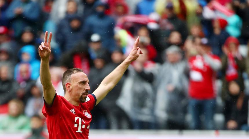 Canlı yayında a&ccedil;ıkladı! Ribery geri d&ouml;n&uuml;yor