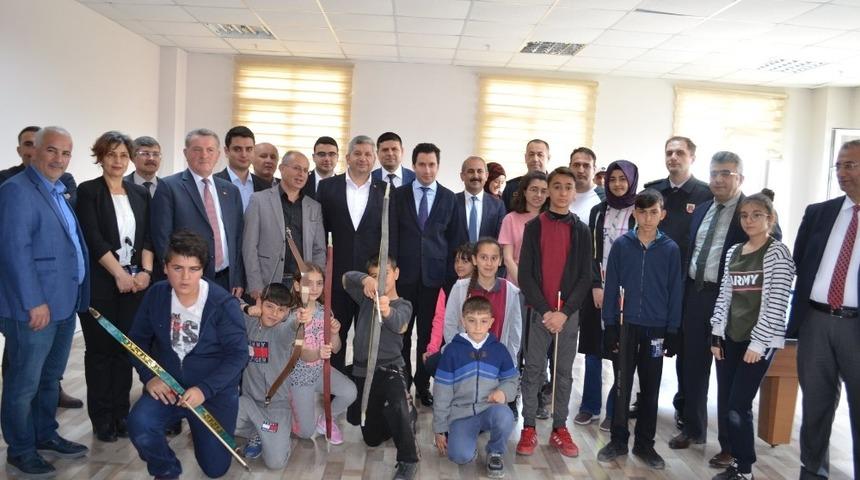 B&uuml;nyan&rsquo;da Ok&ccedil;uluk Kursu Yoğun İlgi G&ouml;r&uuml;yor