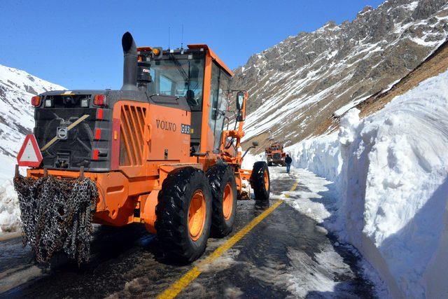 Ovit in iki y&uuml;z&uuml; 2