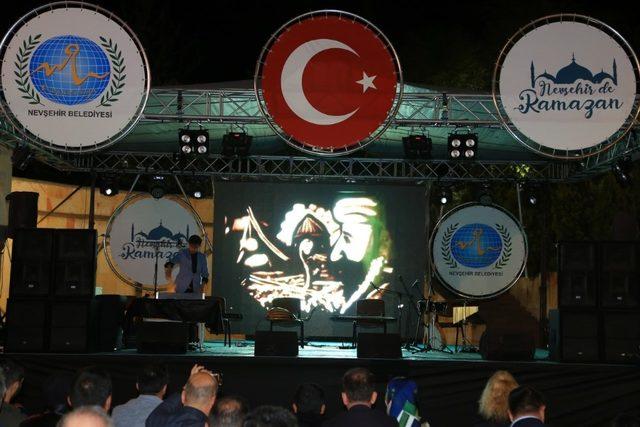 Ramazan etkinlikleri kum sanatı gösterisi ve musiki konser ile başladı