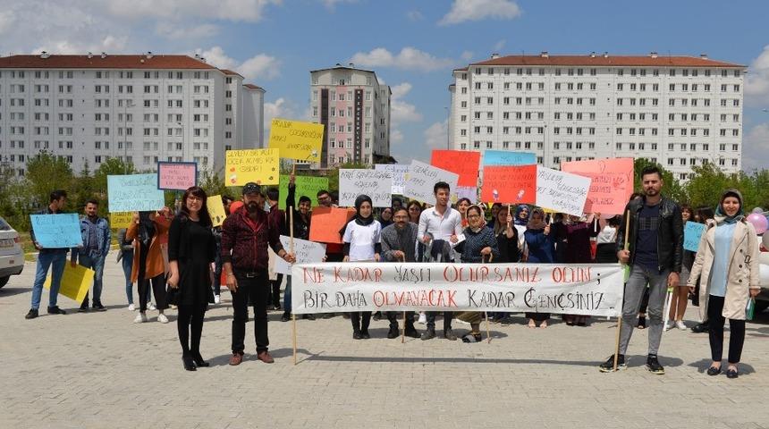 KM&Uuml;, &ouml;ğrencilerinden yaşlılara y&ouml;nelik farkındalık programı