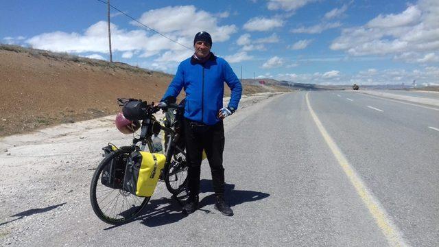 58 yaşında bisikletle Türkiye’yi turluyor
