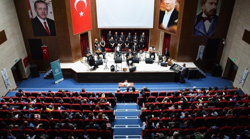 S&uuml;leymanpaşa Belediye Konservatuvarı T&uuml;rk Halk M&uuml;ziği Korosu mest etti