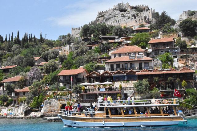 Yatlar denizle buluştu, Kekova'ya turlar başladı