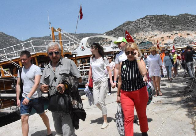 Yatlar denizle buluştu, Kekova'ya turlar başladı