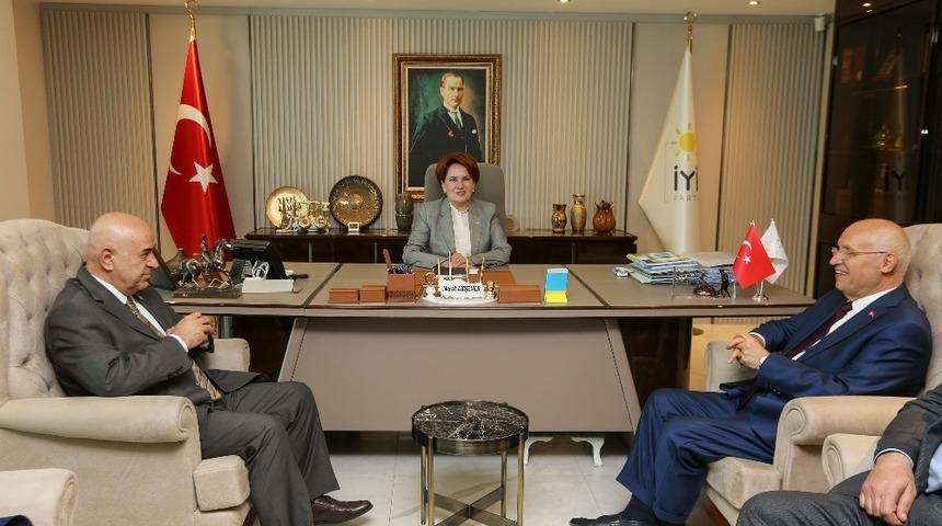 Fethi Yaşar&rsquo;dan Akşener&rsquo;e teşekk&uuml;r ziyareti