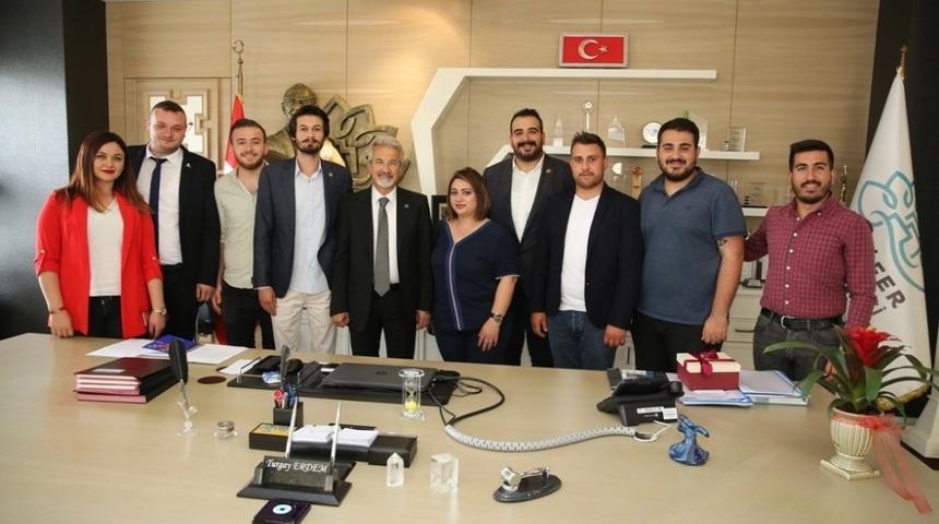 Turgay Erdem&rsquo;den CHP&rsquo;li gen&ccedil;lere mesaj